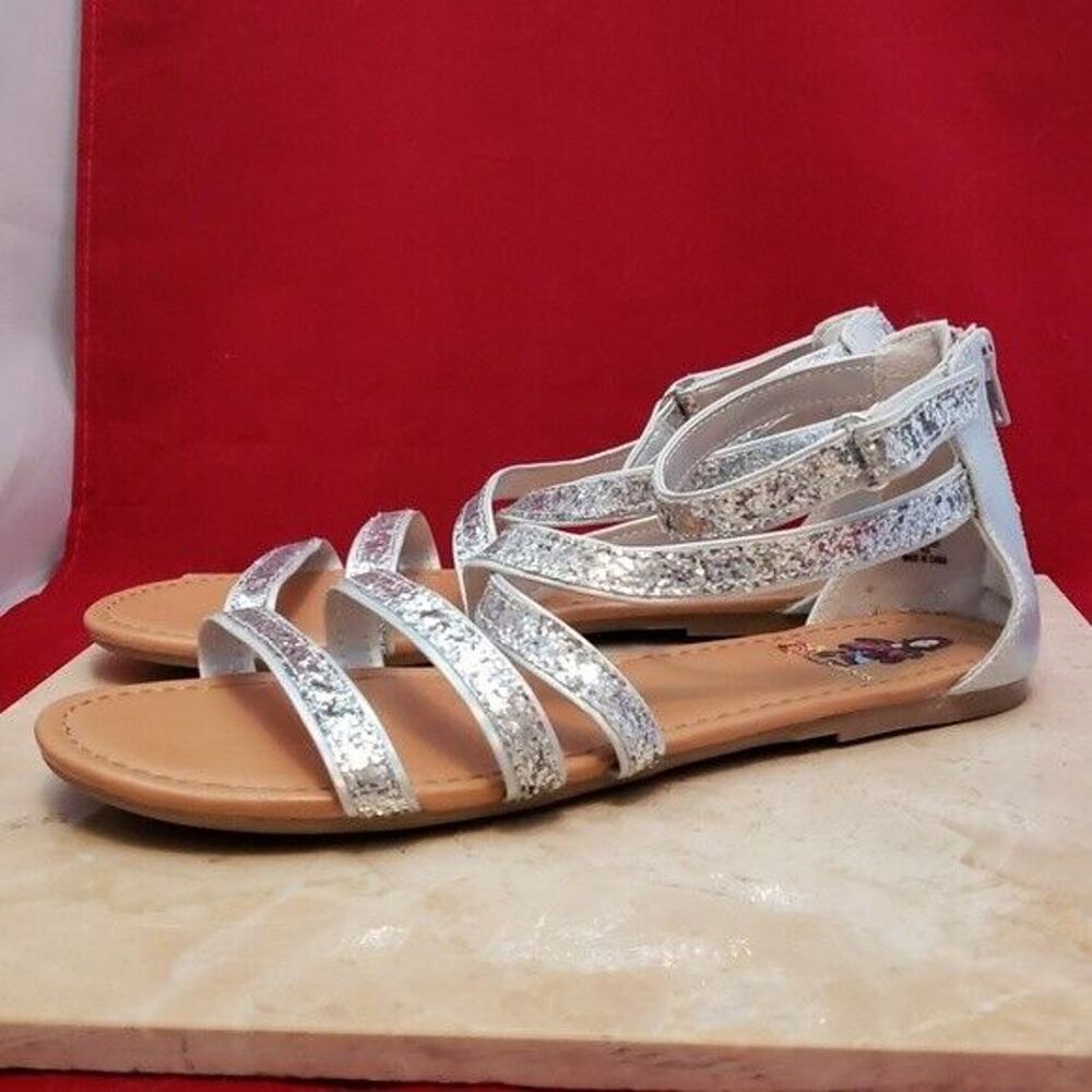 Disney Descendants Sandals - Silver Iridescent Flats - Size 5.5